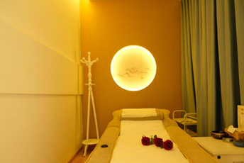 北京海淀日式指压的寂静美学：在按压中听见雪落的声音